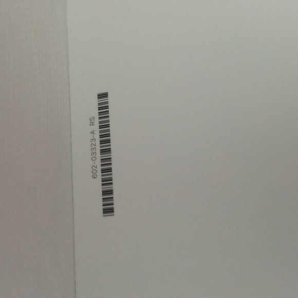 Macbook Air White Empty Box and Shopping Bag - Picture 4 of 7